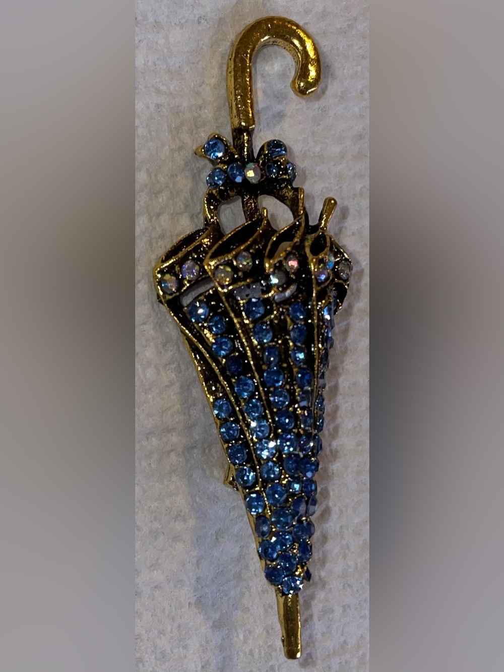 Gold-Tone Blue Crystal Umbrella Pendant Necklace/Brooch Charm
